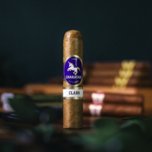 Charatan Claro Half Churchill